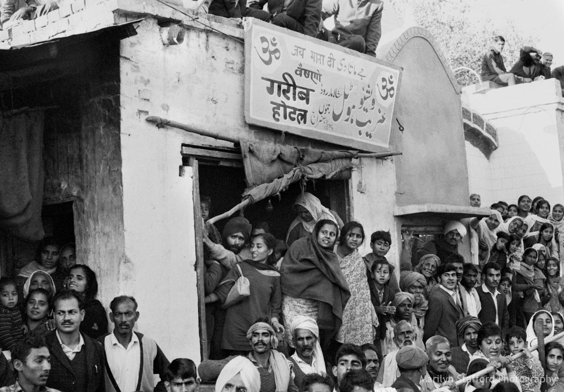 Crowds line the street awaiting Indira Gandhi, Kashmir, 1971.